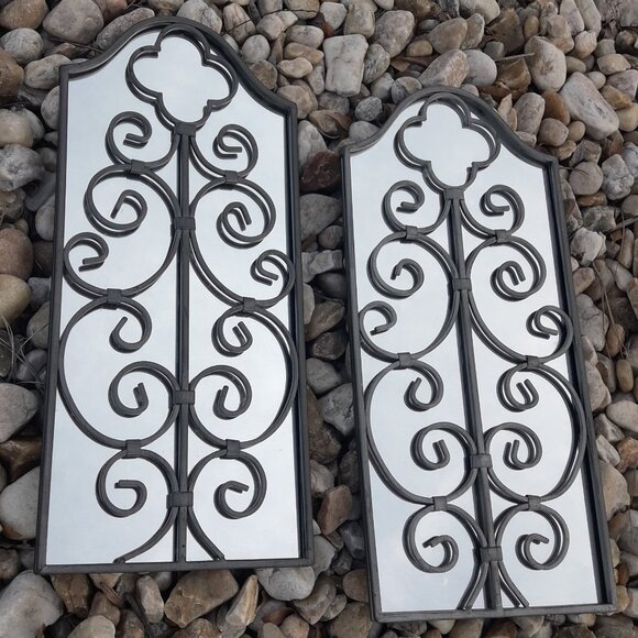 2 Mirrors Set of 2 Wall Mirror Wrought Iron Metal and Glass Vintage Wall Hanging - Picture 1 of 10